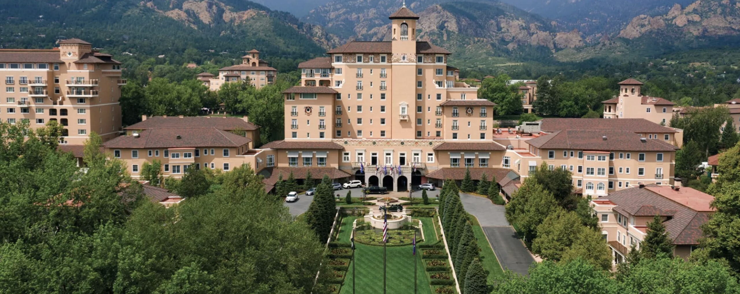 5-Day Studio Painting Workshop • All Inclusive • October 25—30, 2026 • The Broadmoor, Colorado Springs, Colorado